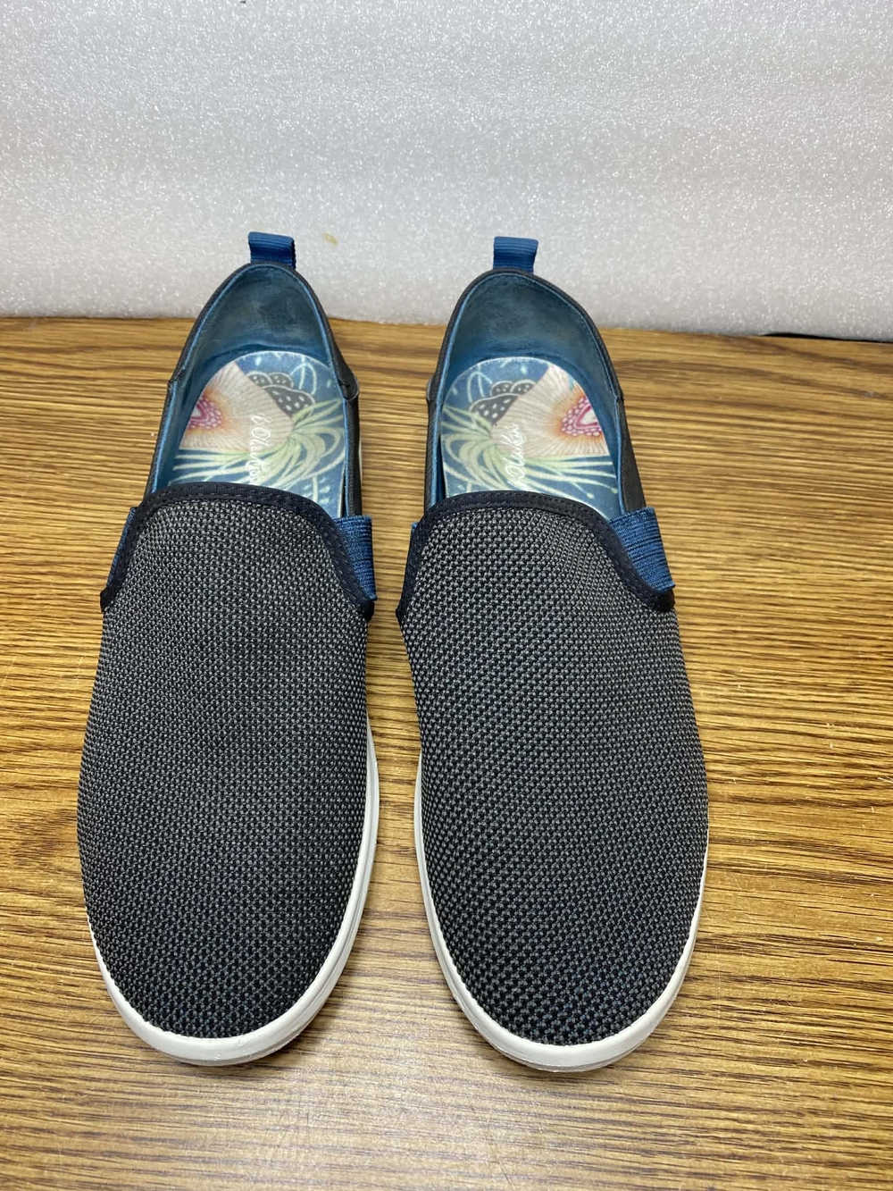 Olukai Women's Hale'iwa Flat Shoes Mesh Slip On Black Size 8.5M Comfort